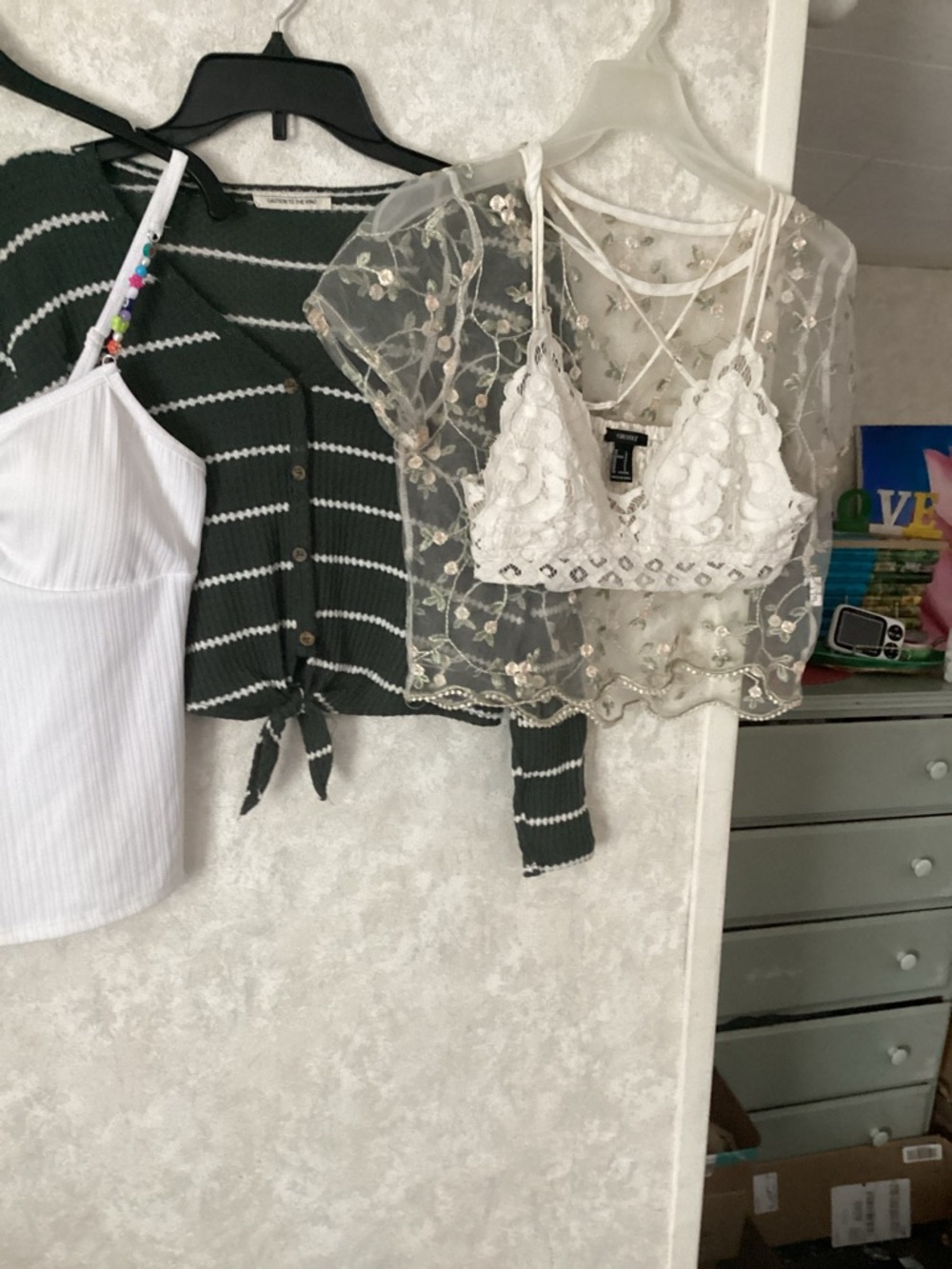 CROP TOPS EUC ❤️ - Picture 5 of 5